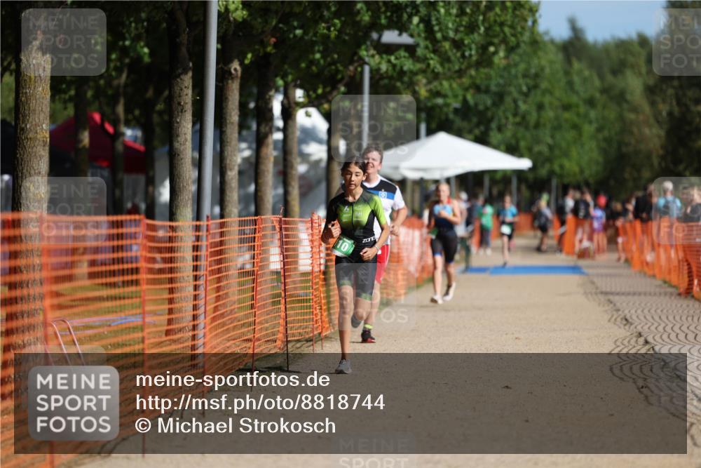07.09.2025 - 19. Norderstedt Triathlon Michael Strokosch http://msf.ph/oto/8818744 07.09.2025 10:50:24 Laufen 110, 677 meine-sportfotos.de