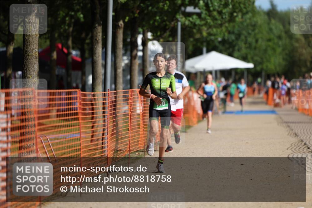 07.09.2025 - 19. Norderstedt Triathlon Michael Strokosch http://msf.ph/oto/8818758 07.09.2025 10:50:26 Laufen 110, 677, 1126 meine-sportfotos.de