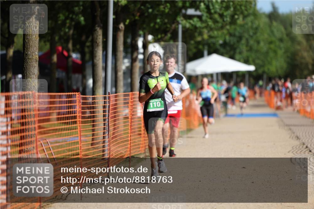 07.09.2025 - 19. Norderstedt Triathlon Michael Strokosch http://msf.ph/oto/8818763 07.09.2025 10:50:26 Laufen 110, 677, 1126 meine-sportfotos.de