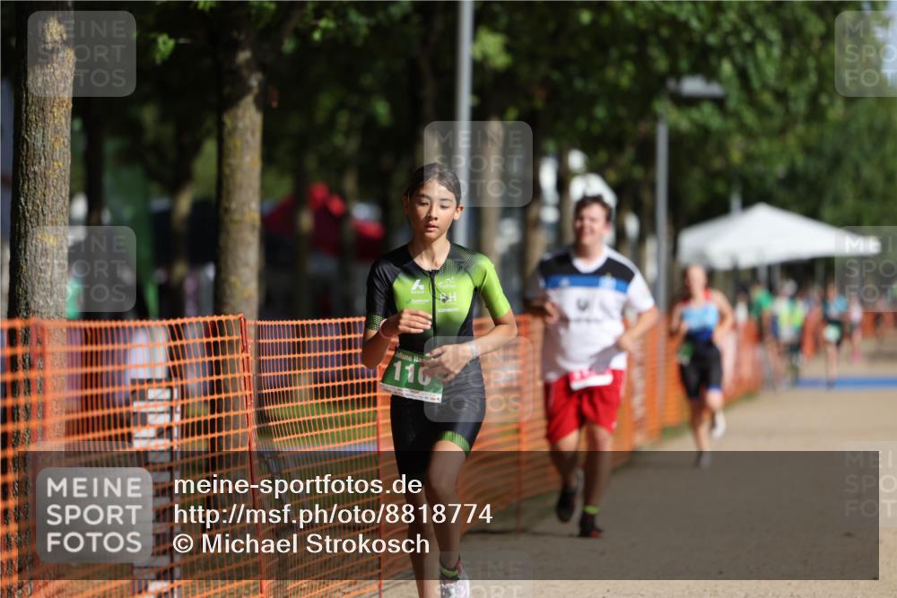 07.09.2025 - 19. Norderstedt Triathlon Michael Strokosch http://msf.ph/oto/8818774 07.09.2025 10:50:28 Laufen 67, 110, 1126 meine-sportfotos.de