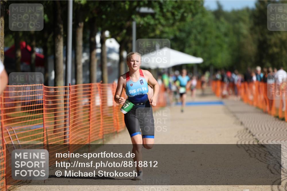 07.09.2025 - 19. Norderstedt Triathlon Michael Strokosch http://msf.ph/oto/8818812 07.09.2025 10:50:32 Laufen 67, 110, 1126 meine-sportfotos.de
