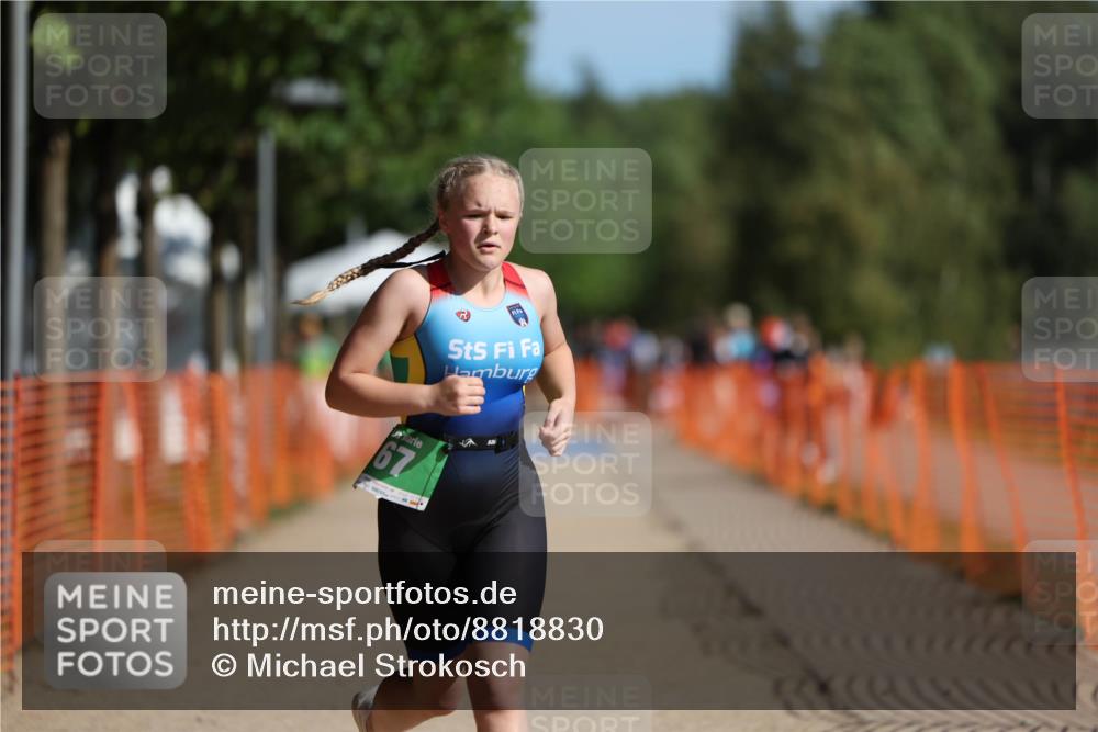 07.09.2025 - 19. Norderstedt Triathlon Michael Strokosch http://msf.ph/oto/8818830 07.09.2025 10:50:34 Laufen 67, 110, 1126 meine-sportfotos.de
