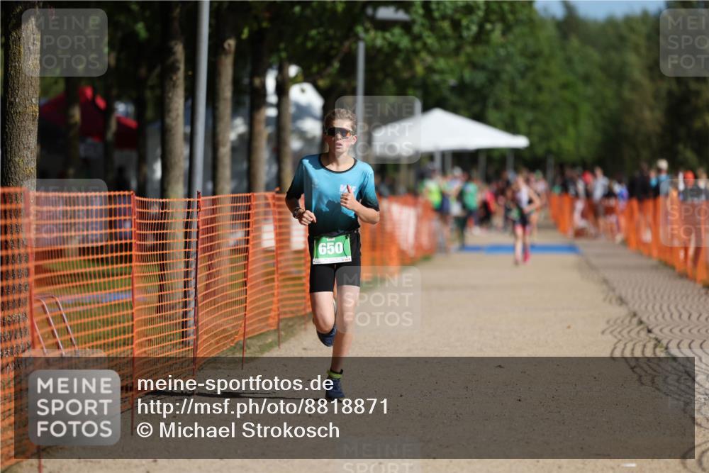 07.09.2025 - 19. Norderstedt Triathlon Michael Strokosch http://msf.ph/oto/8818871 07.09.2025 10:50:43 Laufen 650 meine-sportfotos.de