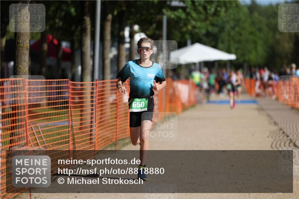 07.09.2025 - 19. Norderstedt Triathlon Michael Strokosch http://msf.ph/oto/8818880 07.09.2025 10:50:44 Laufen 650 meine-sportfotos.de