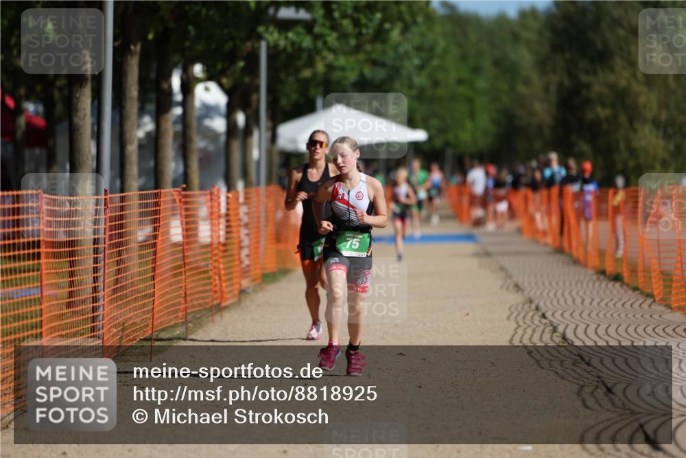 07.09.2025 - 19. Norderstedt Triathlon Michael Strokosch http://msf.ph/oto/8818925 07.09.2025 10:50:55 Laufen 75, 687 meine-sportfotos.de