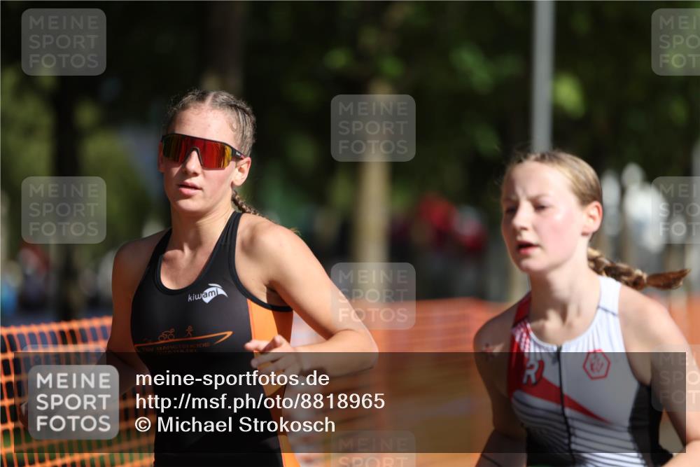 07.09.2025 - 19. Norderstedt Triathlon Michael Strokosch http://msf.ph/oto/8818965 07.09.2025 10:50:59 Laufen 75, 687 meine-sportfotos.de