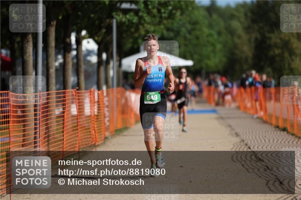 07.09.2025 - 19. Norderstedt Triathlon Michael Strokosch http://msf.ph/oto/8819080 07.09.2025 10:51:15 Laufen 68, 649, 663 meine-sportfotos.de