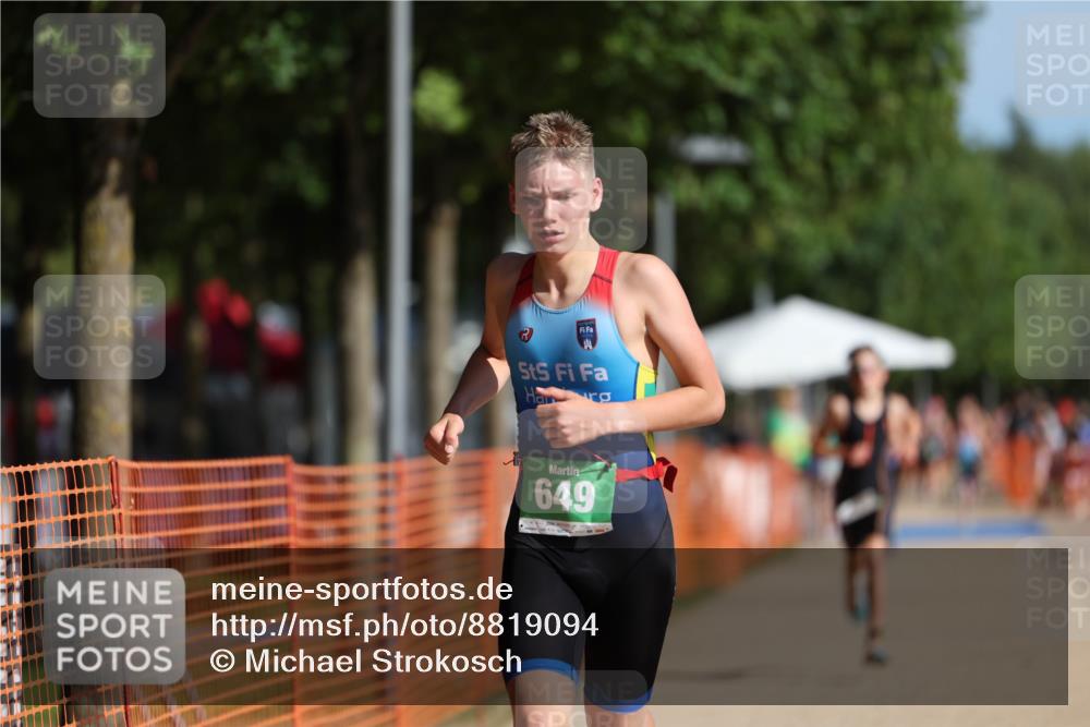 07.09.2025 - 19. Norderstedt Triathlon Michael Strokosch http://msf.ph/oto/8819094 07.09.2025 10:51:17 Laufen 68, 649 meine-sportfotos.de