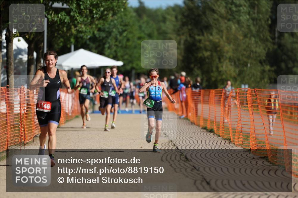 07.09.2025 - 19. Norderstedt Triathlon Michael Strokosch http://msf.ph/oto/8819150 07.09.2025 10:51:29 Laufen 56, 673, 686, 1146 meine-sportfotos.de