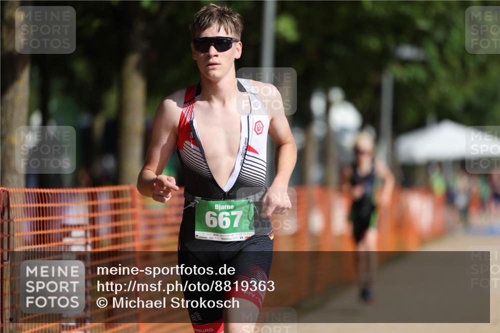 07.09.2025 - 19. Norderstedt Triathlon Michael Strokosch http://msf.ph/oto/8819363 07.09.2025 10:51:58 Laufen 112, 641, 660, 667 meine-sportfotos.de