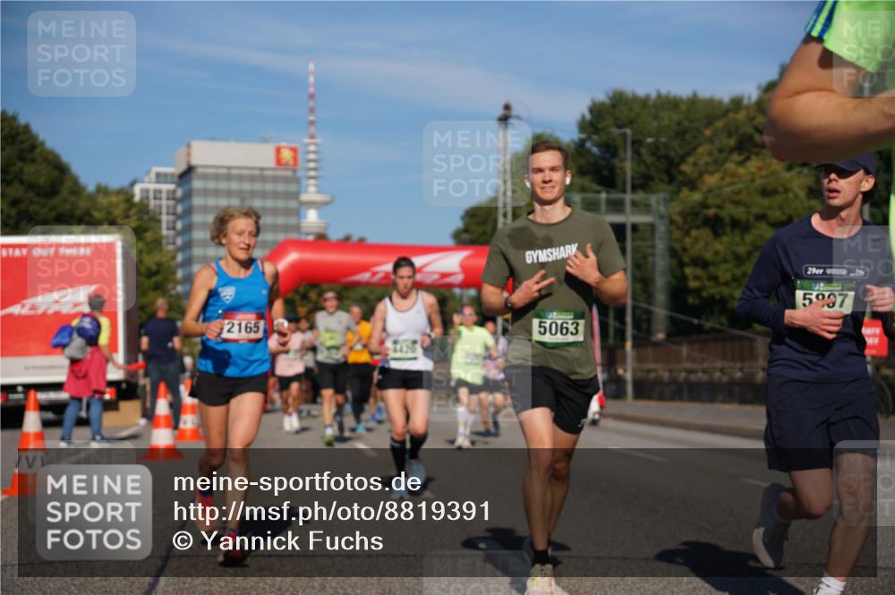 07.09.2025 - BARMER Alsterlauf Yannick Fuchs http://msf.ph/oto/8819391 07.09.2025 09:44:14 Laufen 2165, 5063, 29, 5937 meine-sportfotos.de