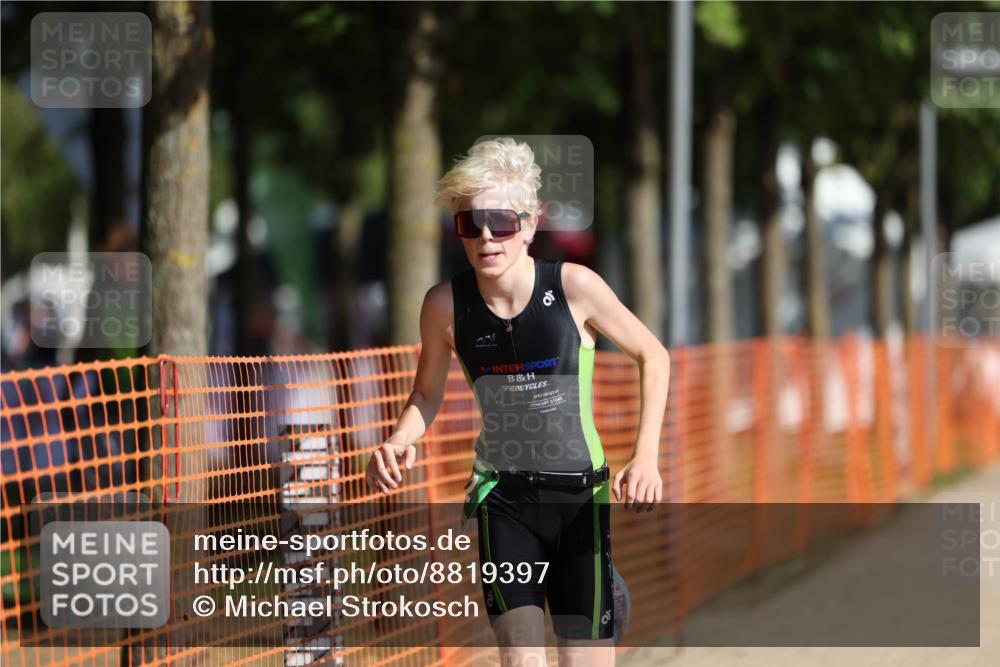 07.09.2025 - 19. Norderstedt Triathlon Michael Strokosch http://msf.ph/oto/8819397 07.09.2025 10:52:01 Laufen 112, 667 meine-sportfotos.de