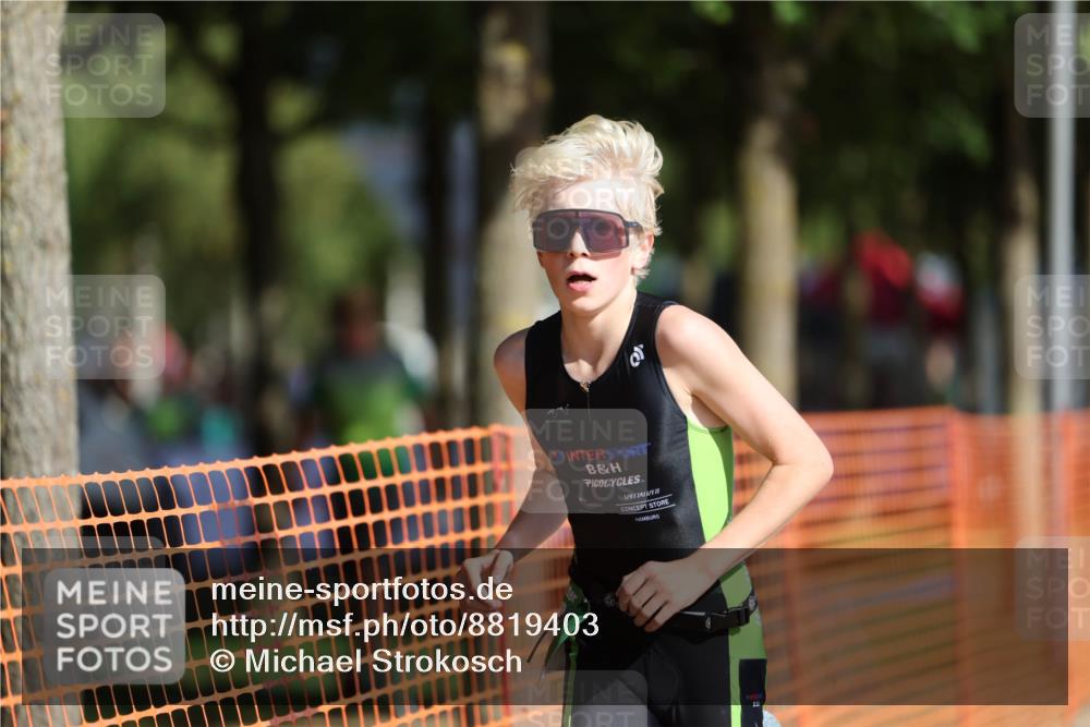 07.09.2025 - 19. Norderstedt Triathlon Michael Strokosch http://msf.ph/oto/8819403 07.09.2025 10:52:02 Laufen 112, 667 meine-sportfotos.de