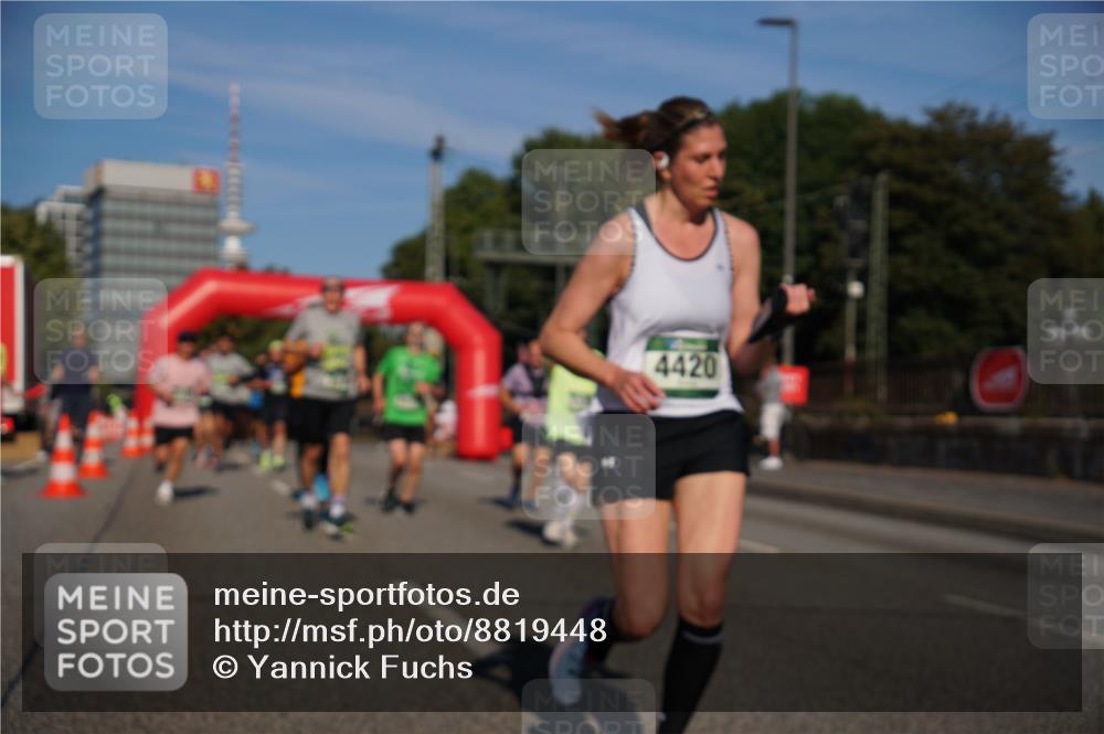 07.09.2025 - BARMER Alsterlauf Yannick Fuchs http://msf.ph/oto/8819448 07.09.2025 09:44:17 Laufen 4420 meine-sportfotos.de