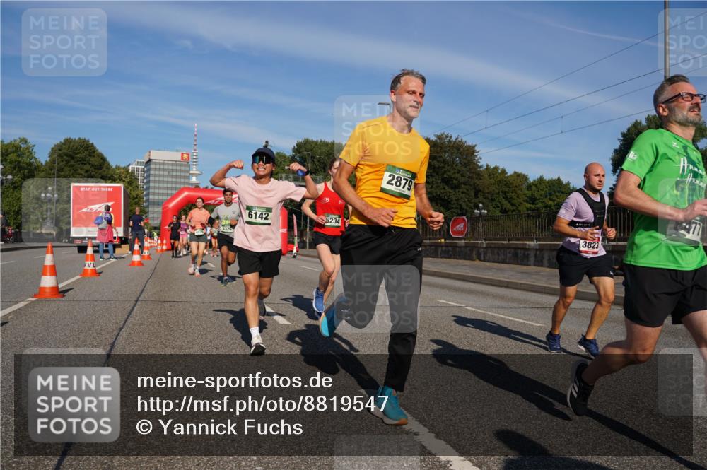 07.09.2025 - BARMER Alsterlauf Yannick Fuchs http://msf.ph/oto/8819547 07.09.2025 09:44:21 Laufen 5326, 6142, 115, 5234, 2879, 3823 meine-sportfotos.de