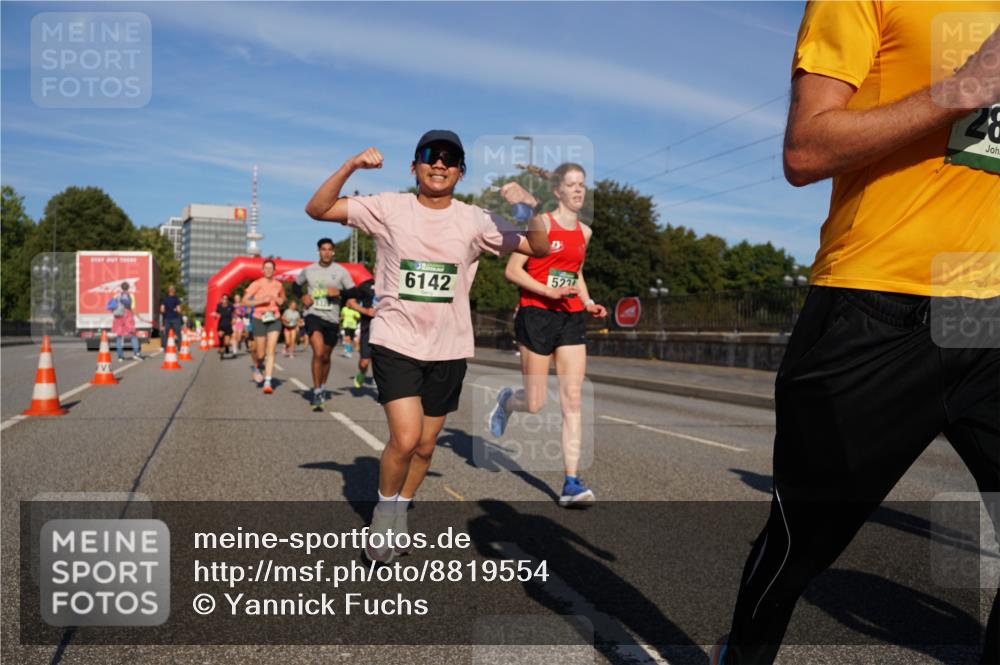 07.09.2025 - BARMER Alsterlauf Yannick Fuchs http://msf.ph/oto/8819554 07.09.2025 09:44:21 Laufen 6142, 5227, 28 meine-sportfotos.de