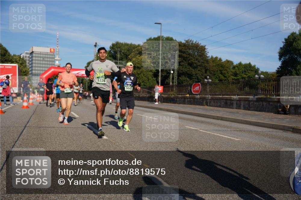 07.09.2025 - BARMER Alsterlauf Yannick Fuchs http://msf.ph/oto/8819575 07.09.2025 09:44:22 Laufen 5326, 5643, 4979 meine-sportfotos.de