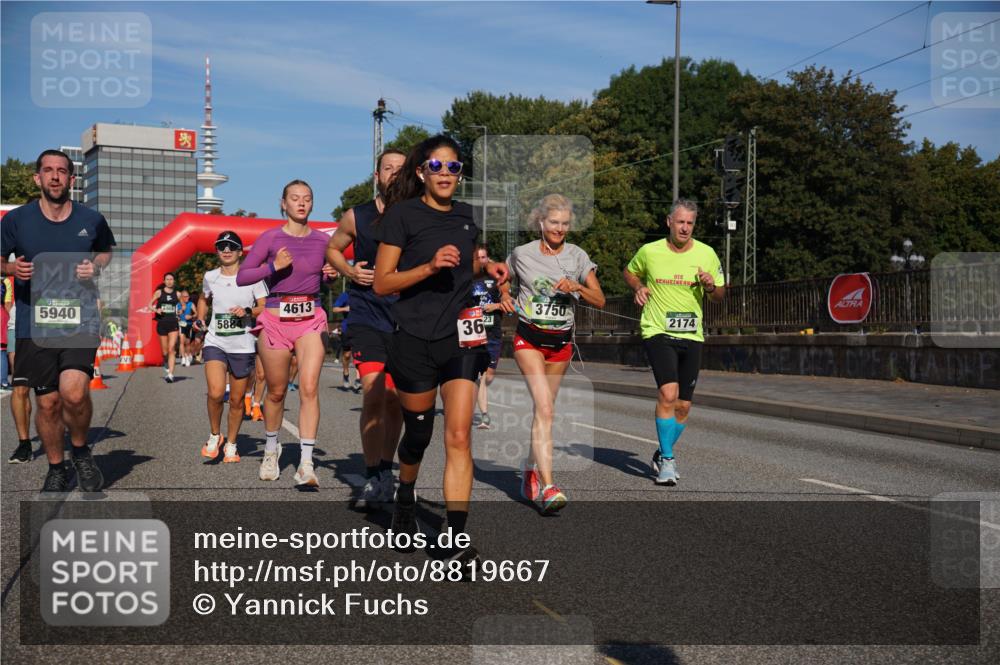 07.09.2025 - BARMER Alsterlauf Yannick Fuchs http://msf.ph/oto/8819667 07.09.2025 09:44:26 Laufen 5940, 5884, 4613, 36, 3750, 2174 meine-sportfotos.de