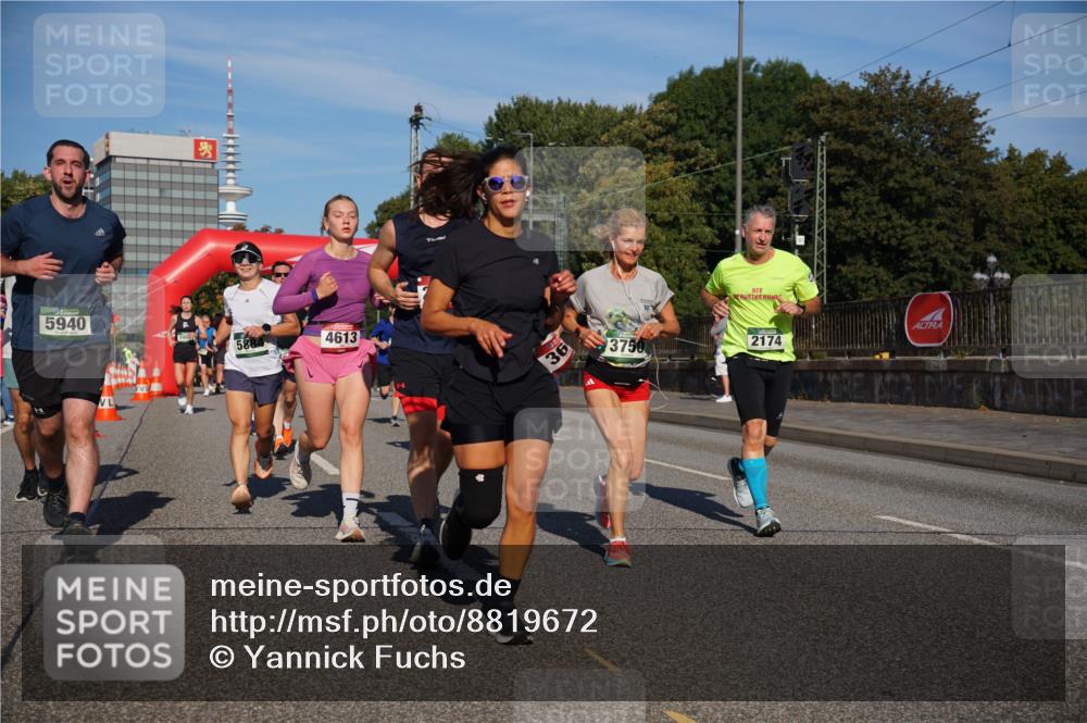 07.09.2025 - BARMER Alsterlauf Yannick Fuchs http://msf.ph/oto/8819672 07.09.2025 09:44:27 Laufen 5940, 588, 4613, 36, 3750, 2174 meine-sportfotos.de
