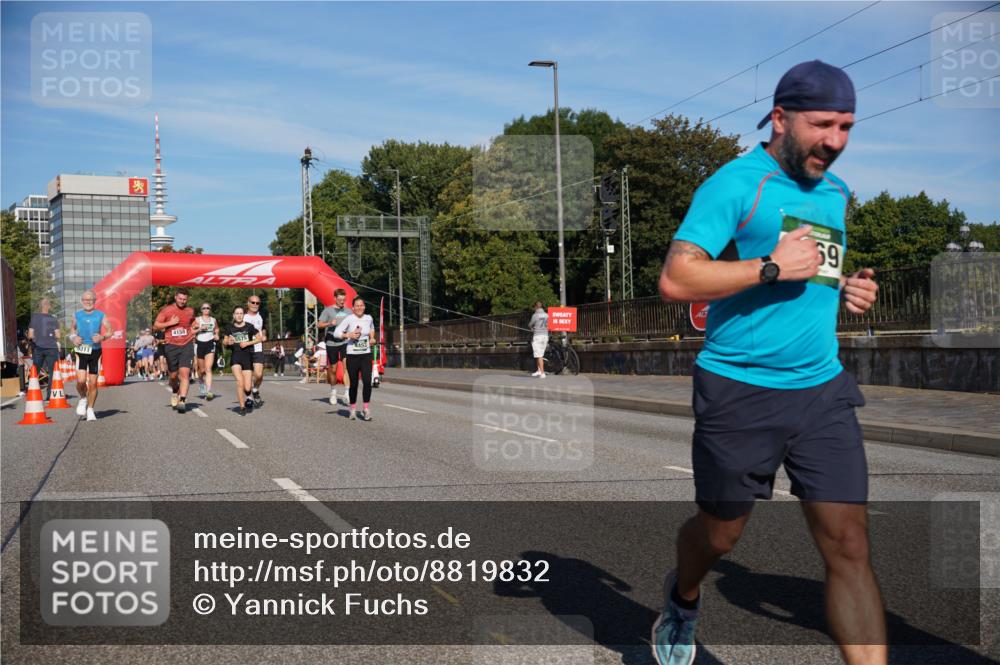 07.09.2025 - BARMER Alsterlauf Yannick Fuchs http://msf.ph/oto/8819832 07.09.2025 09:44:33 Laufen 4158, 5575, 69 meine-sportfotos.de
