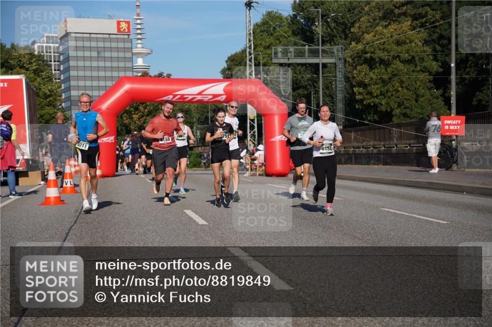 07.09.2025 - BARMER Alsterlauf Yannick Fuchs http://msf.ph/oto/8819849 07.09.2025 09:44:34 Laufen 5311, 58, 4453, 76 meine-sportfotos.de