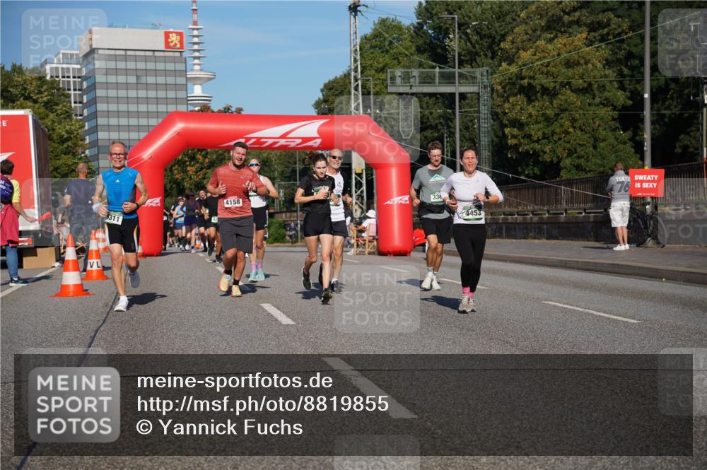 07.09.2025 - BARMER Alsterlauf Yannick Fuchs http://msf.ph/oto/8819855 07.09.2025 09:44:34 Laufen 5311, 4158, 336, 4453, 76 meine-sportfotos.de