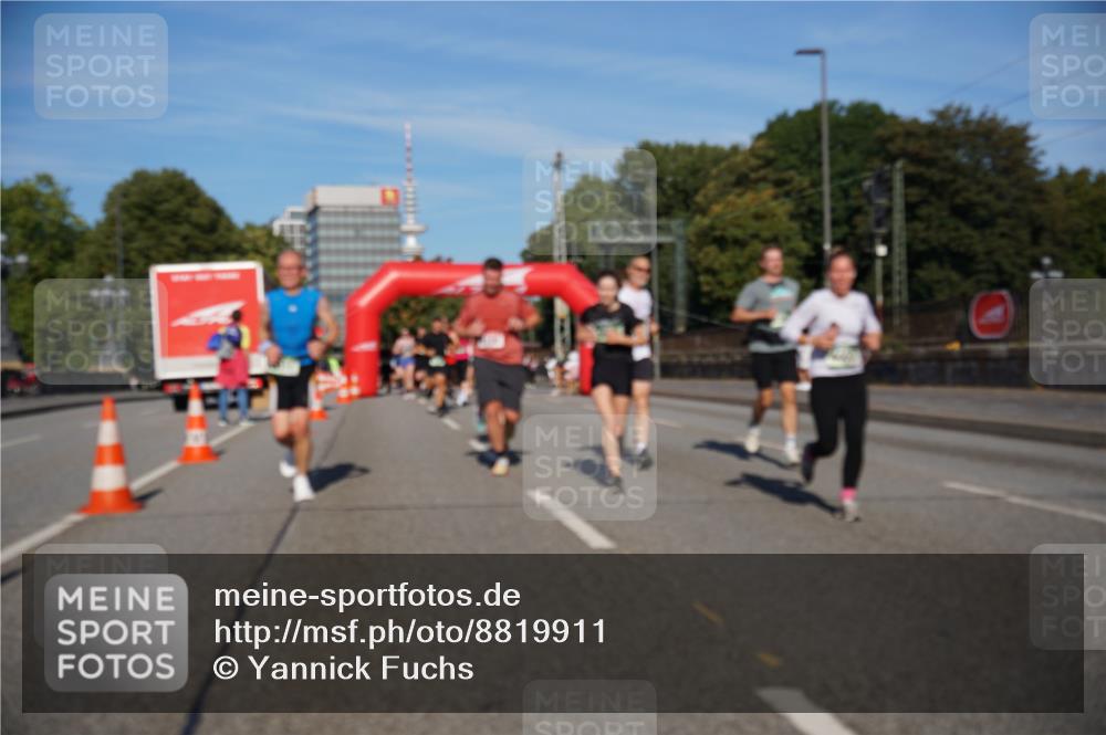 07.09.2025 - BARMER Alsterlauf Yannick Fuchs http://msf.ph/oto/8819911 07.09.2025 09:44:36 Laufen  meine-sportfotos.de