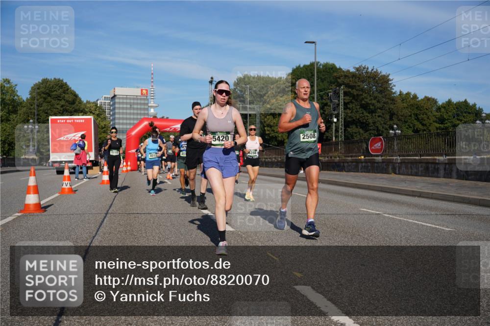 07.09.2025 - BARMER Alsterlauf Yannick Fuchs http://msf.ph/oto/8820070 07.09.2025 09:44:43 Laufen 8118, 4015, 5420, 6288, 2508 meine-sportfotos.de