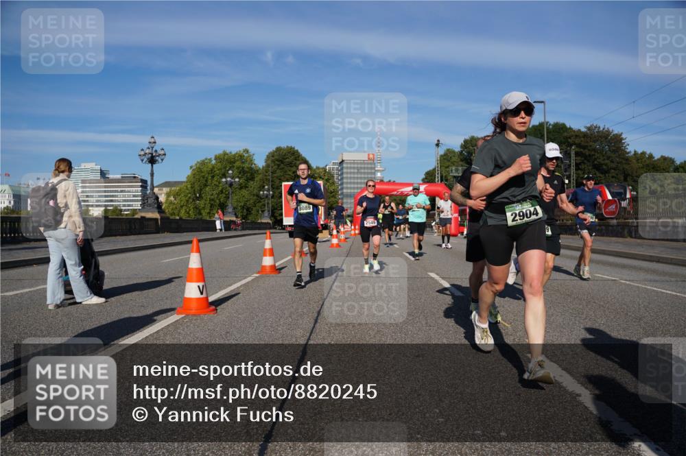 07.09.2025 - BARMER Alsterlauf Yannick Fuchs http://msf.ph/oto/8820245 07.09.2025 09:44:51 Laufen 8089, 2549, 2904 meine-sportfotos.de