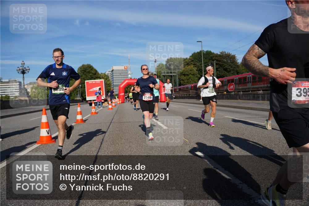 07.09.2025 - BARMER Alsterlauf Yannick Fuchs http://msf.ph/oto/8820291 07.09.2025 09:44:52 Laufen 8089, 2549, 4488, 136, 395 meine-sportfotos.de