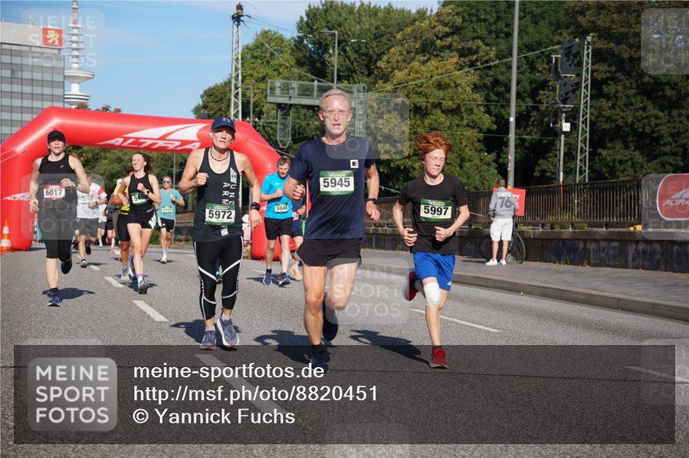 07.09.2025 - BARMER Alsterlauf Yannick Fuchs http://msf.ph/oto/8820451 07.09.2025 09:45:02 Laufen 6017, 4848, 5456, 4983, 5972, 5948, 5945, 5997, 76 meine-sportfotos.de