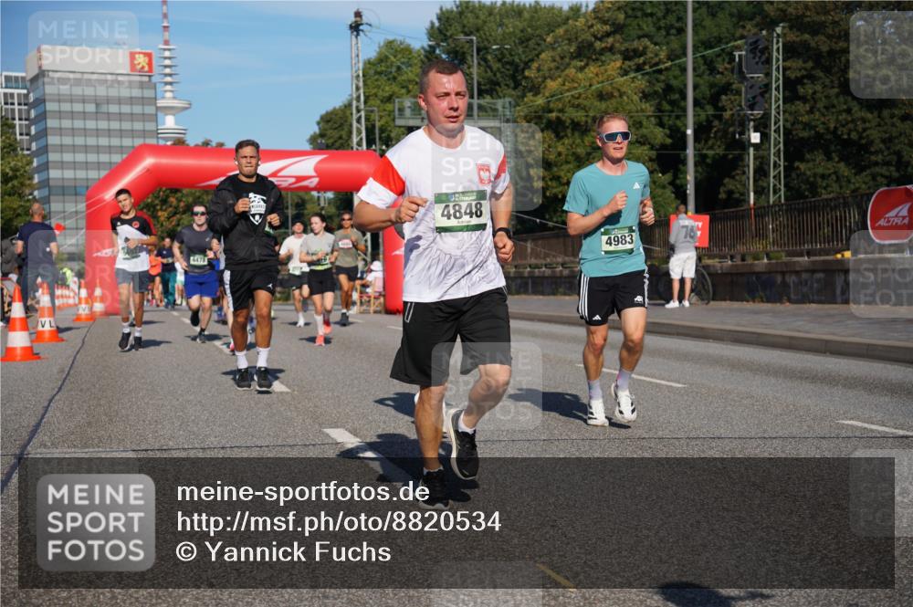 07.09.2025 - BARMER Alsterlauf Yannick Fuchs http://msf.ph/oto/8820534 07.09.2025 09:45:07 Laufen 4478, 4848, 4983 meine-sportfotos.de