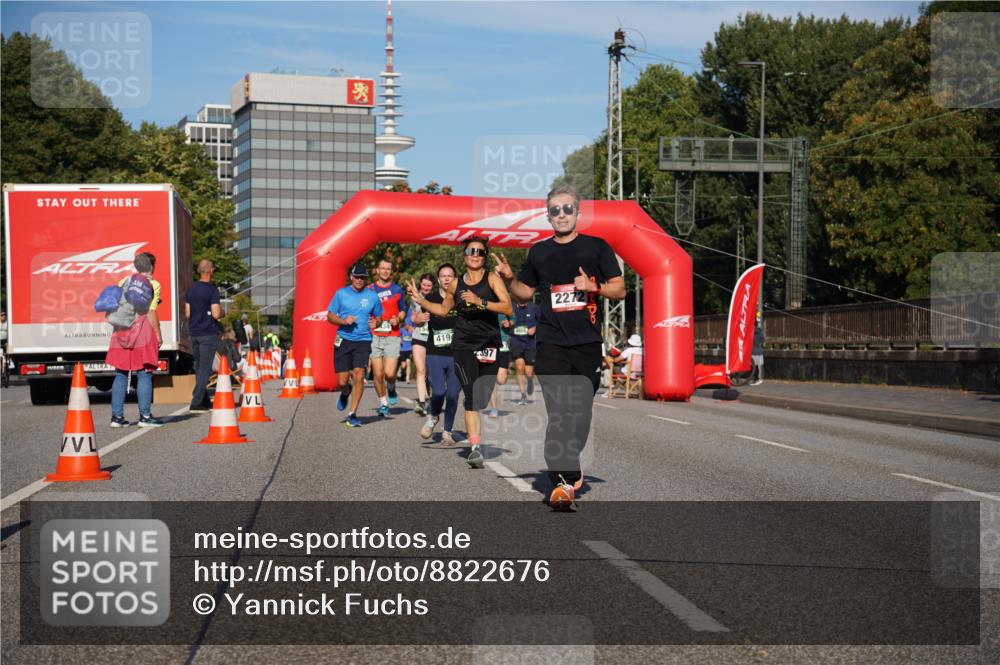 07.09.2025 - BARMER Alsterlauf Yannick Fuchs http://msf.ph/oto/8822676 07.09.2025 09:47:00 Laufen 419, 397, 2272 meine-sportfotos.de