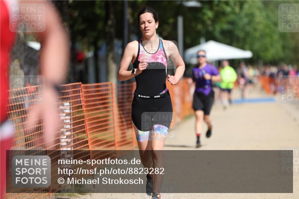 07.09.2025 - 19. Norderstedt Triathlon Michael Strokosch http://msf.ph/oto/8823282 07.09.2025 12:14:07 Laufen 704, 1246, 1334 meine-sportfotos.de