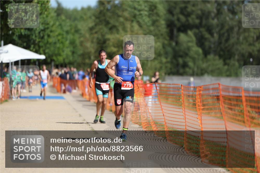 07.09.2025 - 19. Norderstedt Triathlon Michael Strokosch http://msf.ph/oto/8823566 07.09.2025 12:14:37 Laufen 775, 1332 meine-sportfotos.de