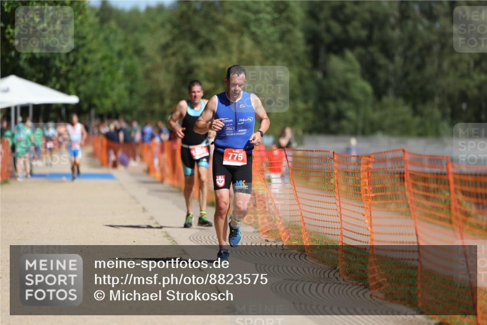 07.09.2025 - 19. Norderstedt Triathlon Michael Strokosch http://msf.ph/oto/8823575 07.09.2025 12:14:37 Laufen 775, 1332 meine-sportfotos.de