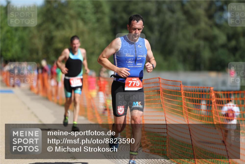 07.09.2025 - 19. Norderstedt Triathlon Michael Strokosch http://msf.ph/oto/8823590 07.09.2025 12:14:39 Laufen 775, 1332 meine-sportfotos.de