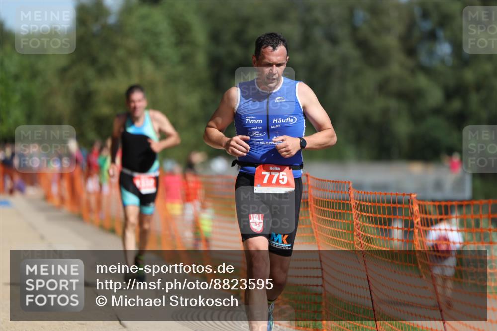 07.09.2025 - 19. Norderstedt Triathlon Michael Strokosch http://msf.ph/oto/8823595 07.09.2025 12:14:40 Laufen 775, 1332 meine-sportfotos.de