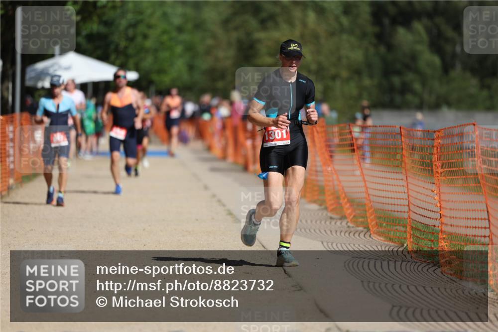 07.09.2025 - 19. Norderstedt Triathlon Michael Strokosch http://msf.ph/oto/8823732 07.09.2025 12:15:18 Laufen 1301, 1365 meine-sportfotos.de