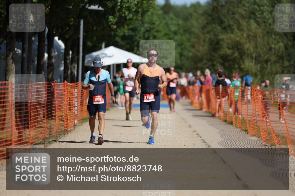 07.09.2025 - 19. Norderstedt Triathlon Michael Strokosch http://msf.ph/oto/8823748 07.09.2025 12:15:21 Laufen 1301, 1365 meine-sportfotos.de