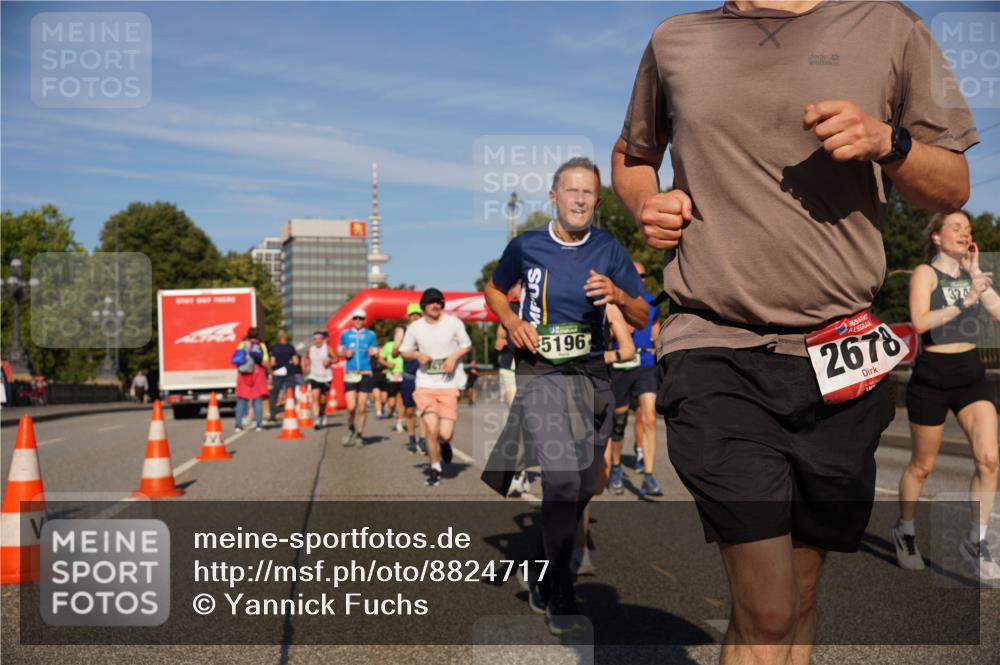 07.09.2025 - BARMER Alsterlauf Yannick Fuchs http://msf.ph/oto/8824717 07.09.2025 09:50:15 Laufen 5196, 369, 2678, 320 meine-sportfotos.de