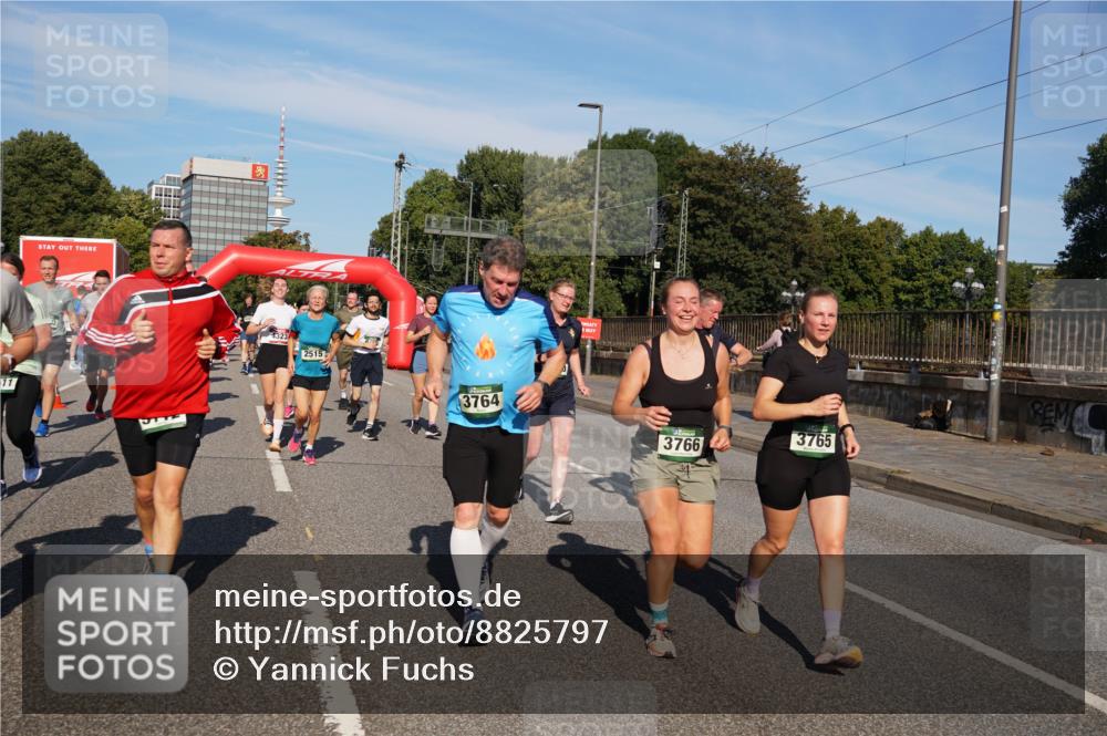 07.09.2025 - BARMER Alsterlauf Yannick Fuchs http://msf.ph/oto/8825797 07.09.2025 10:00:33 Laufen 11, 4323, 2515, 3764, 3766, 3765 meine-sportfotos.de