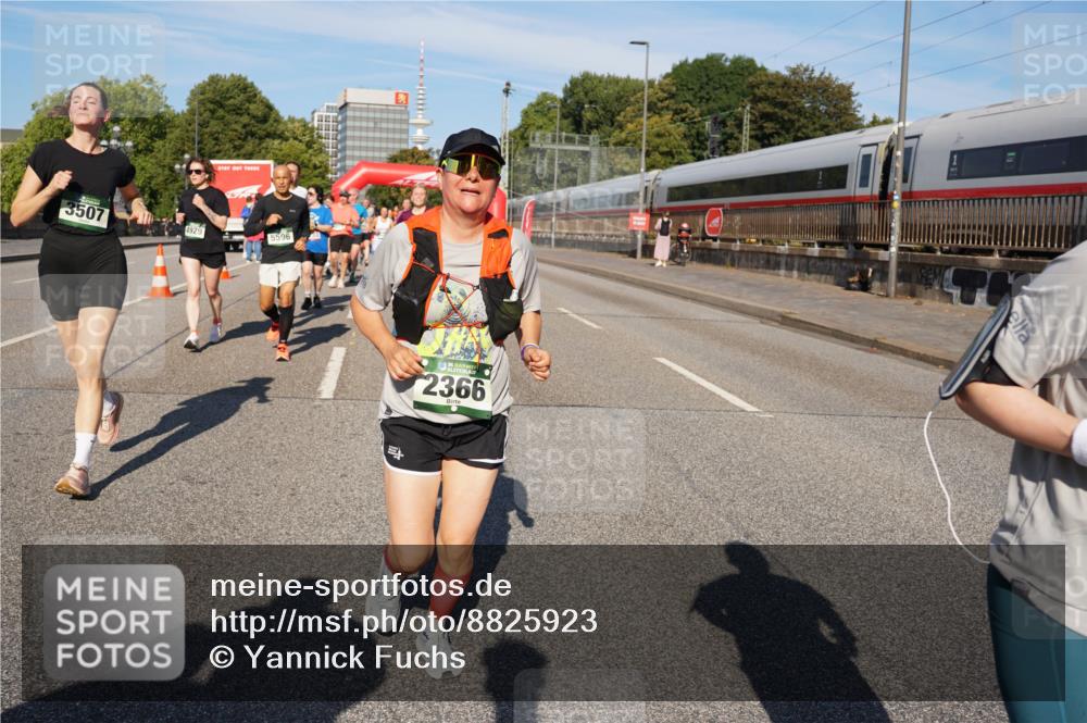 07.09.2025 - BARMER Alsterlauf Yannick Fuchs http://msf.ph/oto/8825923 07.09.2025 10:01:10 Laufen 3507, 4929, 5596, 2366 meine-sportfotos.de