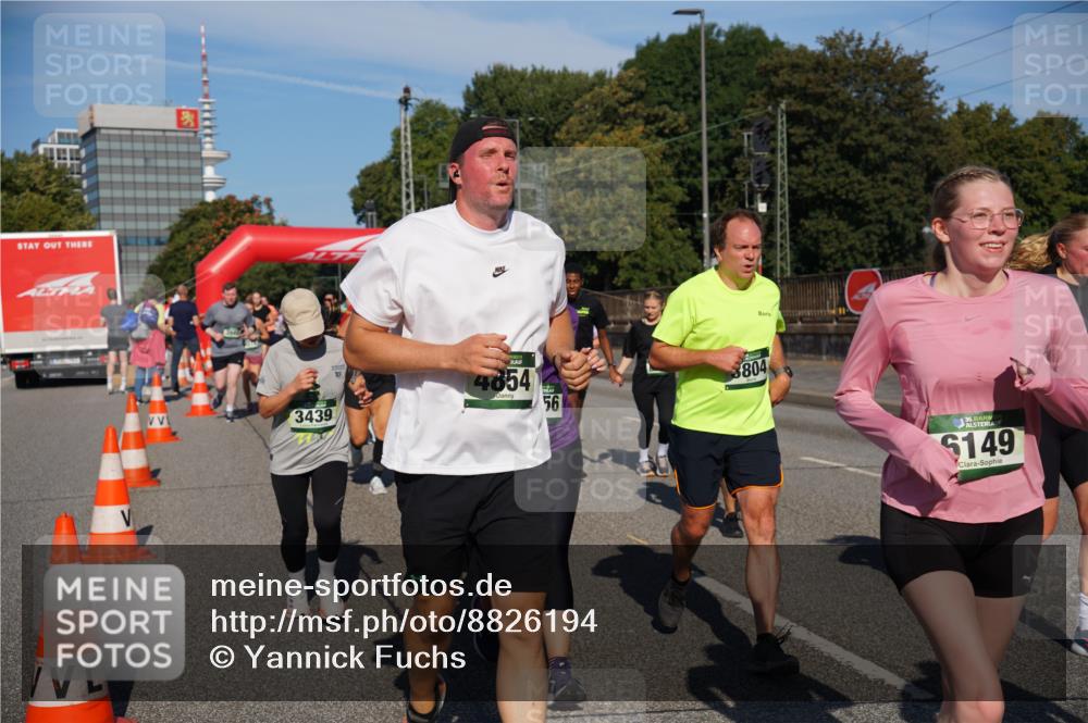 07.09.2025 - BARMER Alsterlauf Yannick Fuchs http://msf.ph/oto/8826194 07.09.2025 10:02:53 Laufen 3439, 4854, 56, 804, 36, 149 meine-sportfotos.de