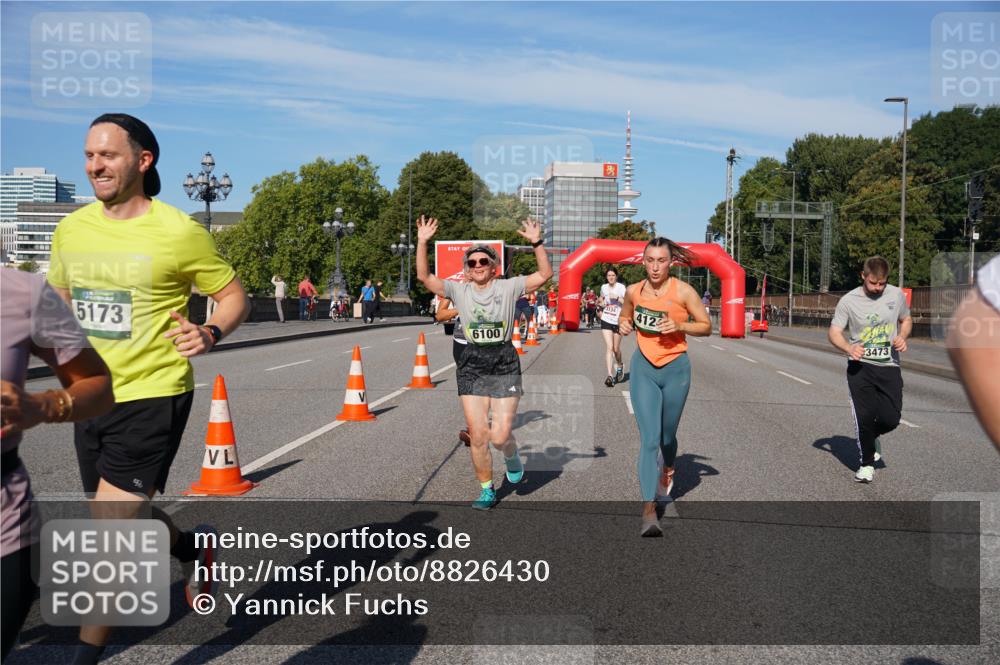 07.09.2025 - BARMER Alsterlauf Yannick Fuchs http://msf.ph/oto/8826430 07.09.2025 10:04:19 Laufen 5173, 6100, 3134, 412, 3473 meine-sportfotos.de