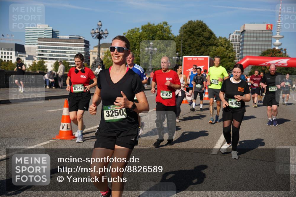 07.09.2025 - BARMER Alsterlauf Yannick Fuchs http://msf.ph/oto/8826589 07.09.2025 10:05:53 Laufen 8147, 36, 3250, 4260, 4203, 8162, 5533, 4058 meine-sportfotos.de