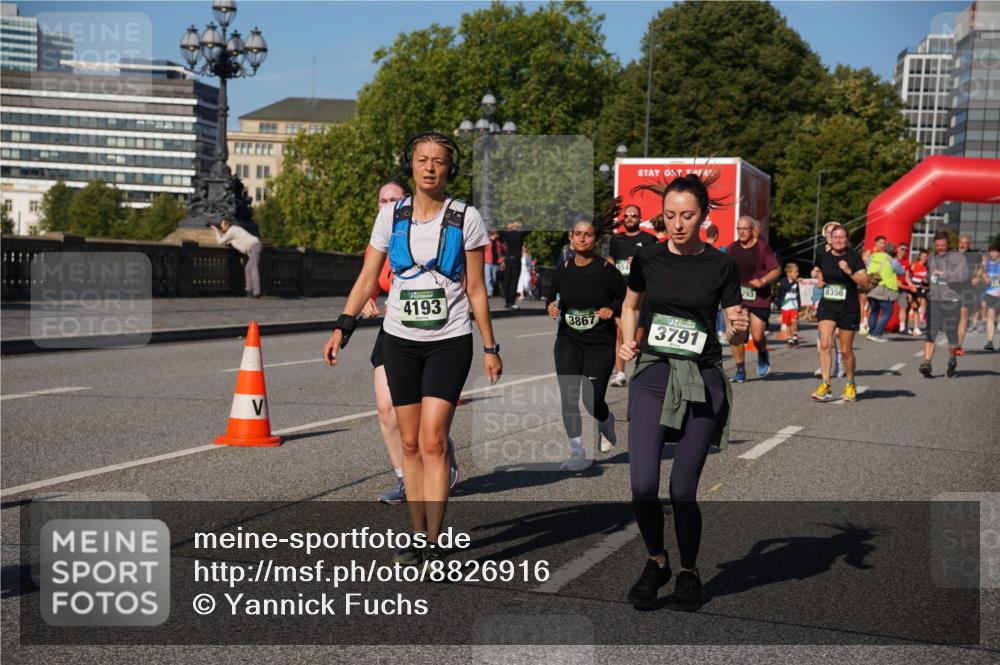 07.09.2025 - BARMER Alsterlauf Yannick Fuchs http://msf.ph/oto/8826916 07.09.2025 10:07:34 Laufen 4193, 3867, 3791, 293, 8356 meine-sportfotos.de