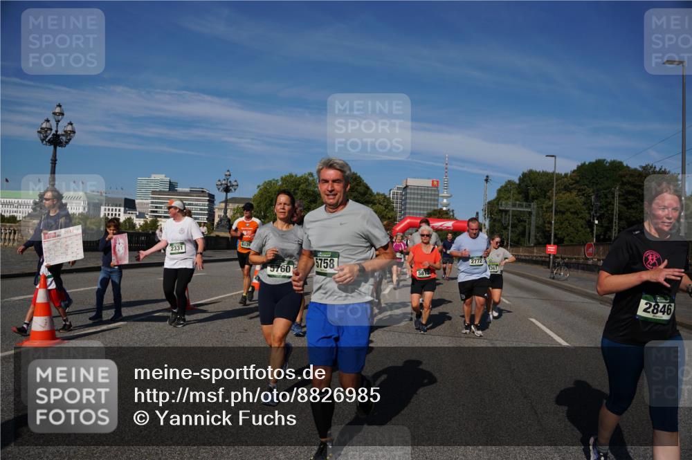 07.09.2025 - BARMER Alsterlauf Yannick Fuchs http://msf.ph/oto/8826985 07.09.2025 10:07:55 Laufen 2017, 8126, 2331, 5760, 5758, 2772, 3367, 2846 meine-sportfotos.de