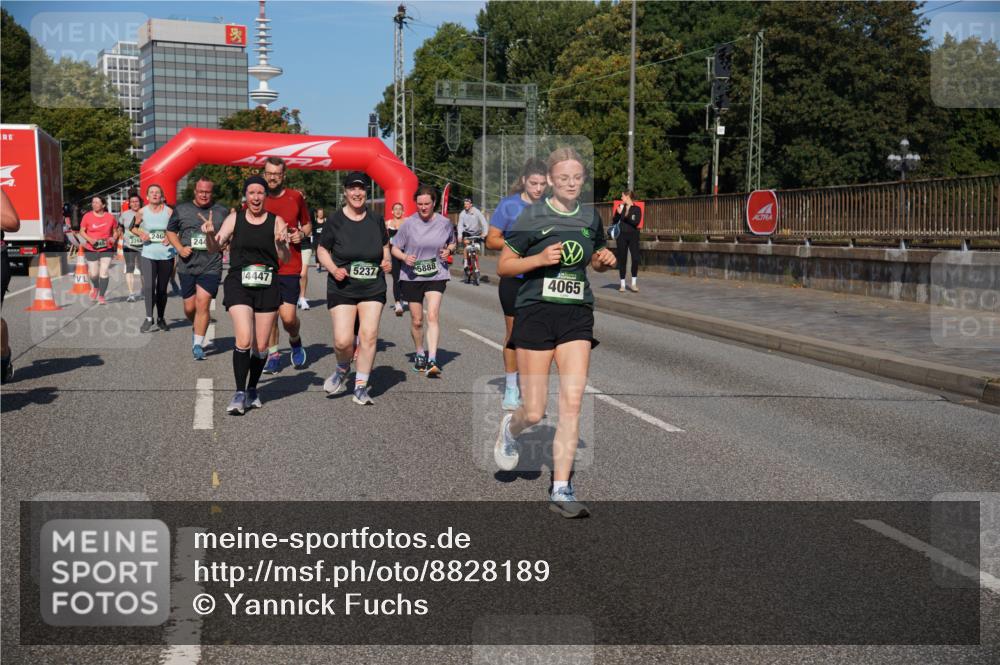 07.09.2025 - BARMER Alsterlauf Yannick Fuchs http://msf.ph/oto/8828189 07.09.2025 10:12:58 Laufen 45, 246, 244, 5237, 4447, 5888, 4065 meine-sportfotos.de