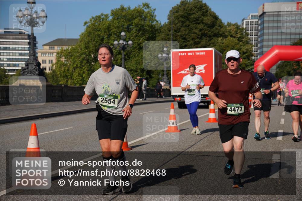 07.09.2025 - BARMER Alsterlauf Yannick Fuchs http://msf.ph/oto/8828468 07.09.2025 10:14:21 Laufen 2554, 10, 6055, 4477, 806 meine-sportfotos.de